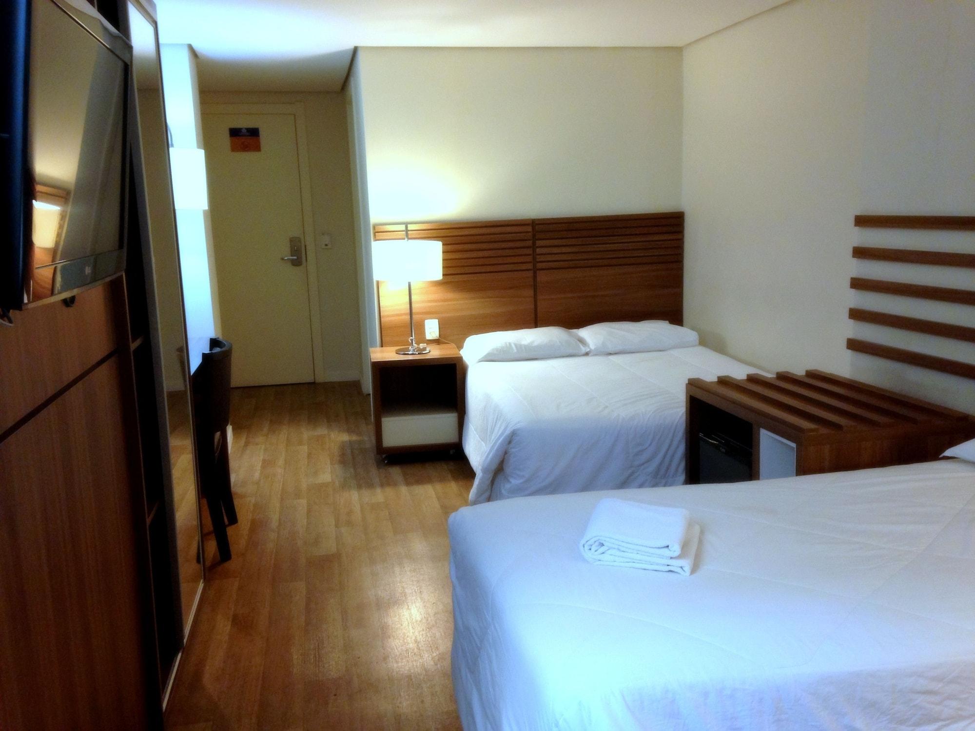 Umbu Hotel Porto Alegre - Centro Historico - Prox Aeroporto 15Min Bagian luar foto