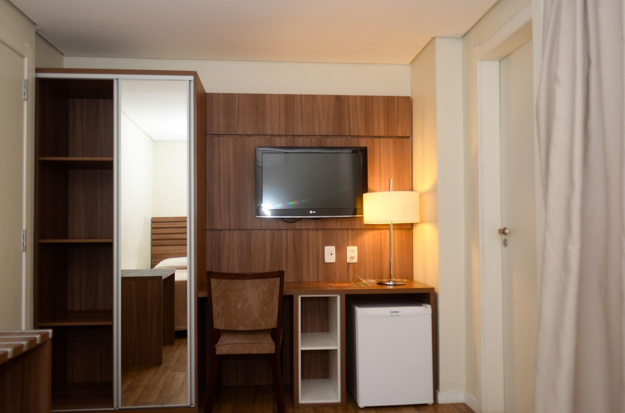Umbu Hotel Porto Alegre - Centro Historico - Prox Aeroporto 15Min Bagian luar foto