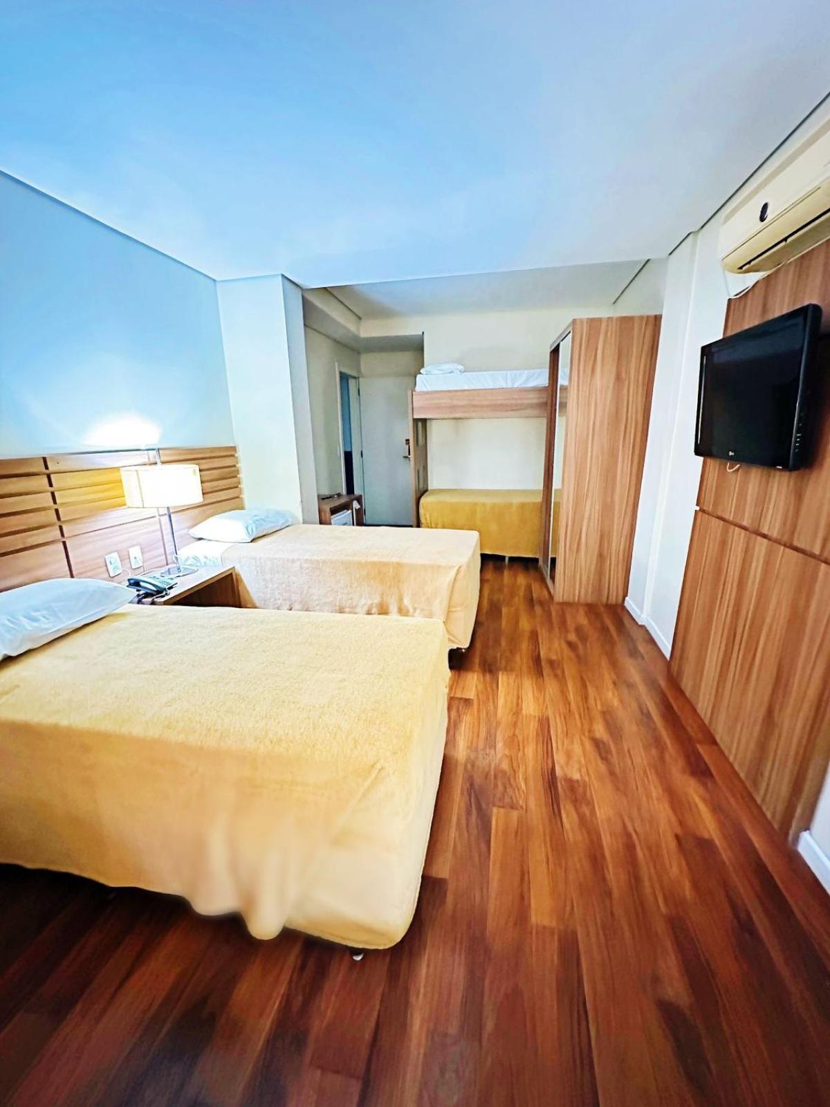 Umbu Hotel Porto Alegre - Centro Historico - Prox Aeroporto 15Min Bagian luar foto