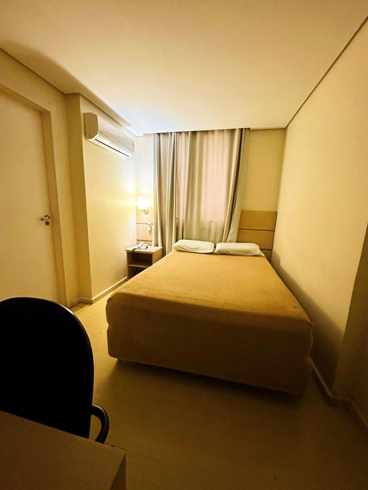 Umbu Hotel Porto Alegre - Centro Historico - Prox Aeroporto 15Min Ruang foto