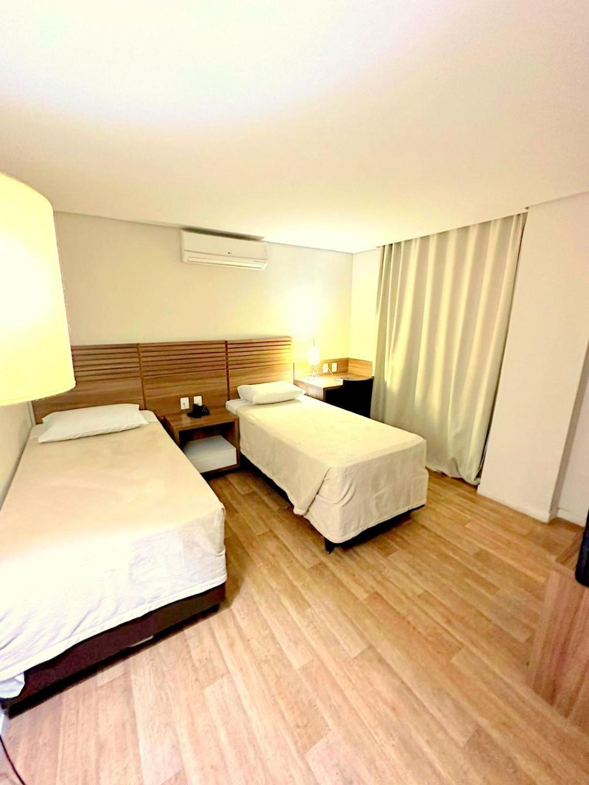 Umbu Hotel Porto Alegre - Centro Historico - Prox Aeroporto 15Min Ruang foto