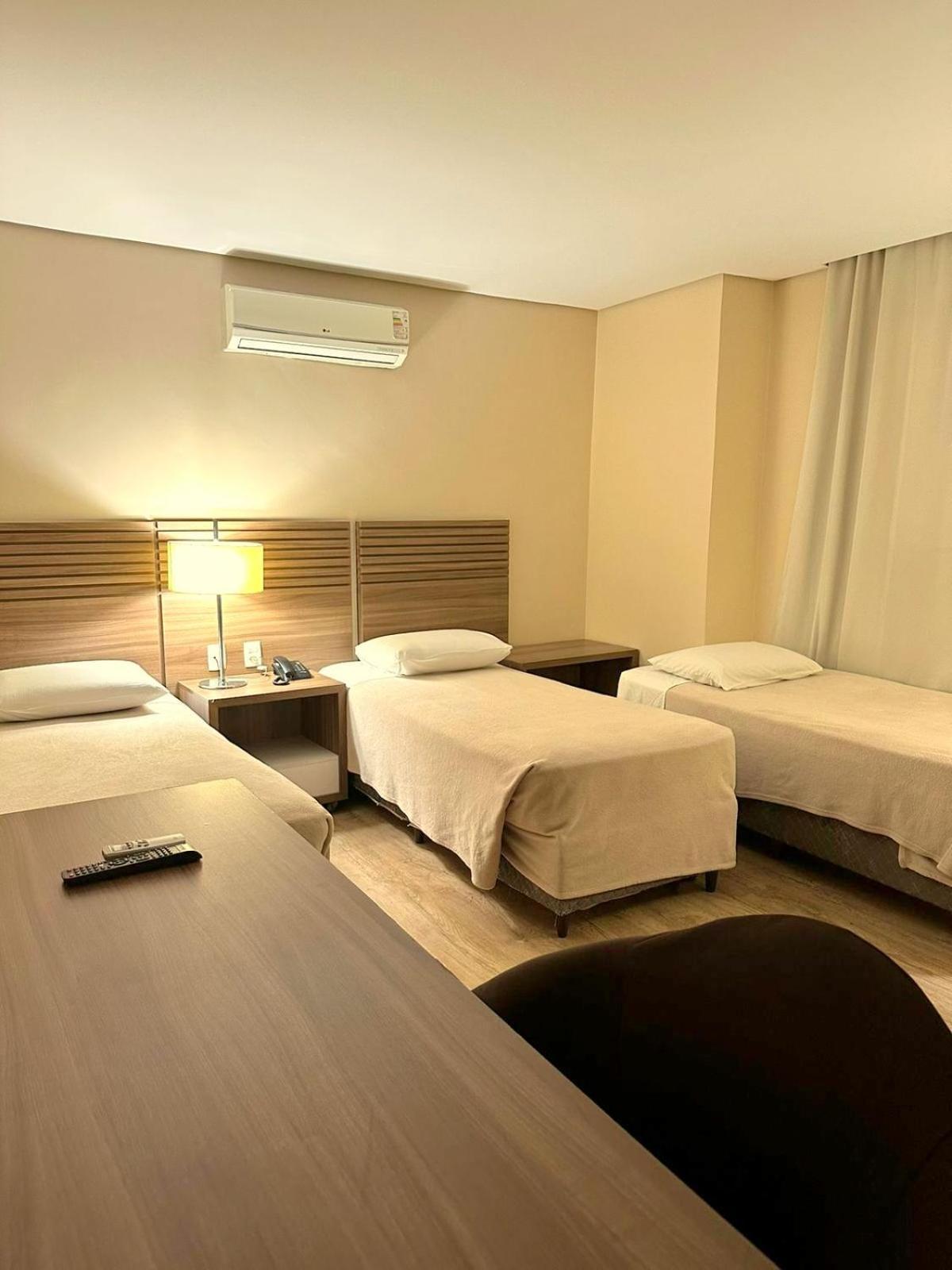 Umbu Hotel Porto Alegre - Centro Historico - Prox Aeroporto 15Min Ruang foto
