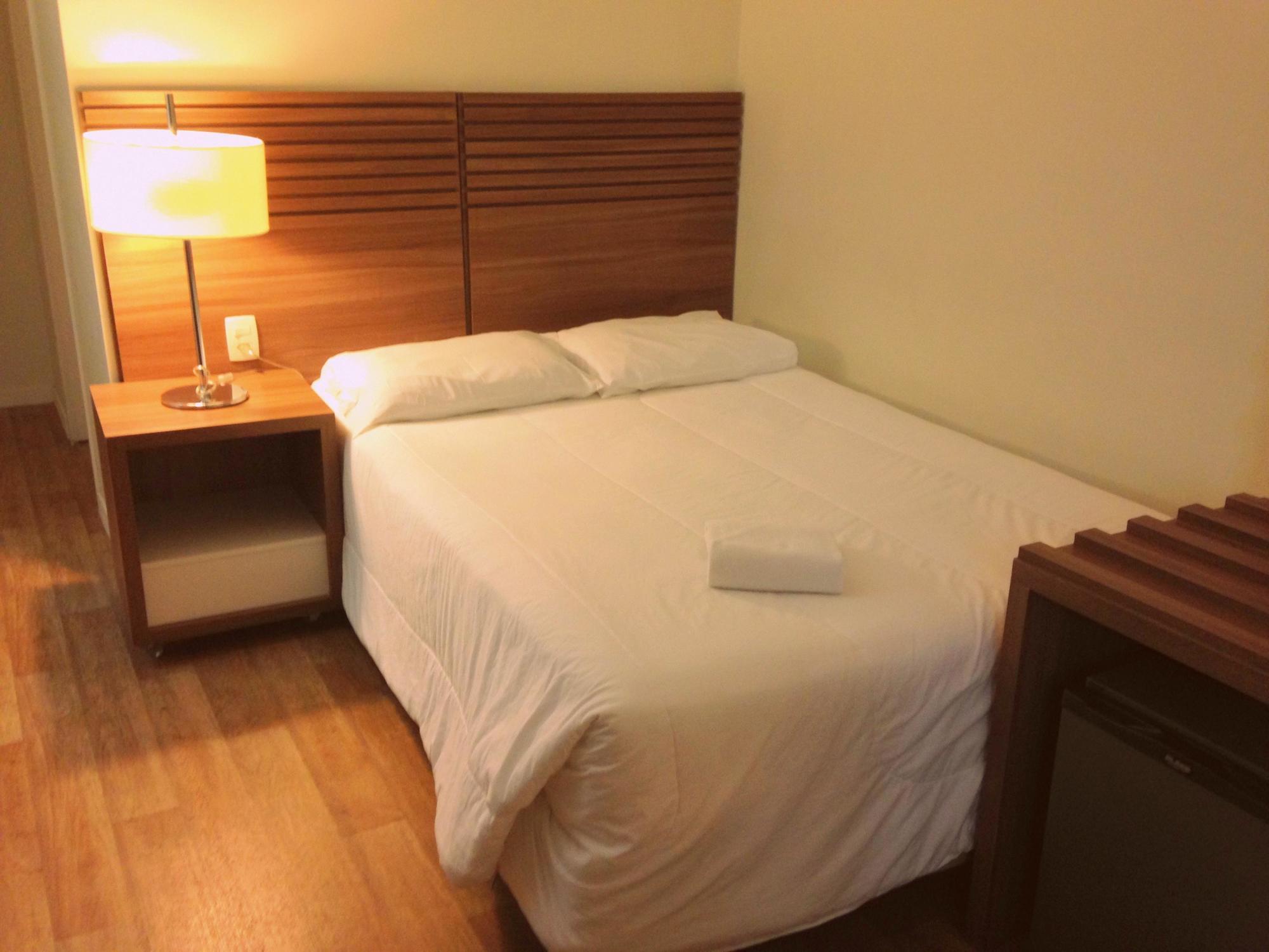 Umbu Hotel Porto Alegre - Centro Historico - Prox Aeroporto 15Min Bagian luar foto